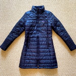 XS Patagonia Navy Women’s Parka